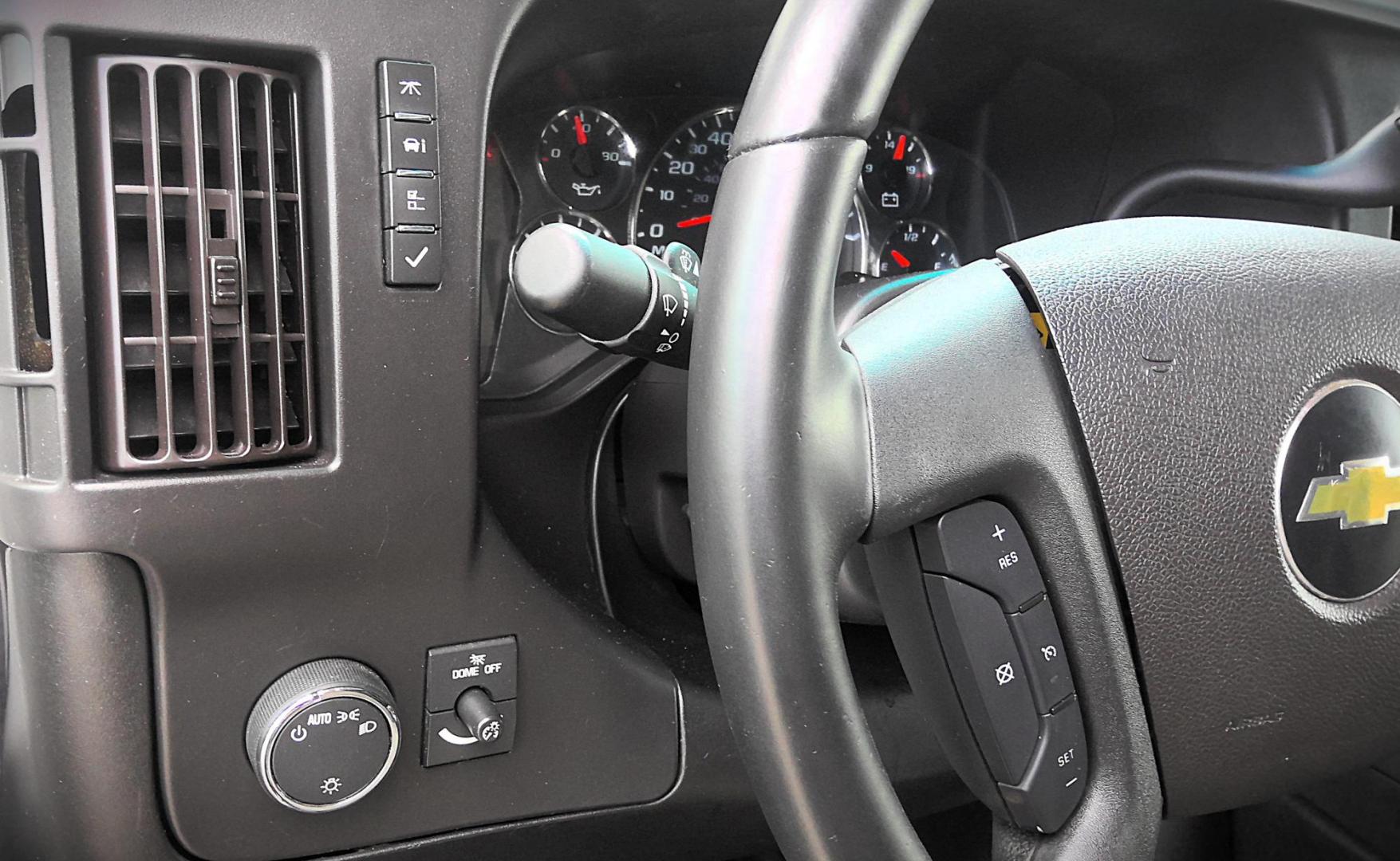 2020 WHITE Chevrolet Express 2500 Cargo (1GCWGAFP5L1) with an 4.3L V6 engine, 6A transmission, located at 502 S. Riverside Avenue, Medford, OR, 97501, (541) 773-3136, 42.322803, -122.867477 - Photo#13