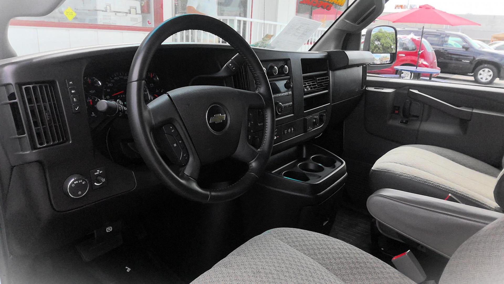 2020 WHITE Chevrolet Express 2500 Cargo (1GCWGAFP5L1) with an 4.3L V6 engine, 6A transmission, located at 502 S. Riverside Avenue, Medford, OR, 97501, (541) 773-3136, 42.322803, -122.867477 - Photo#15
