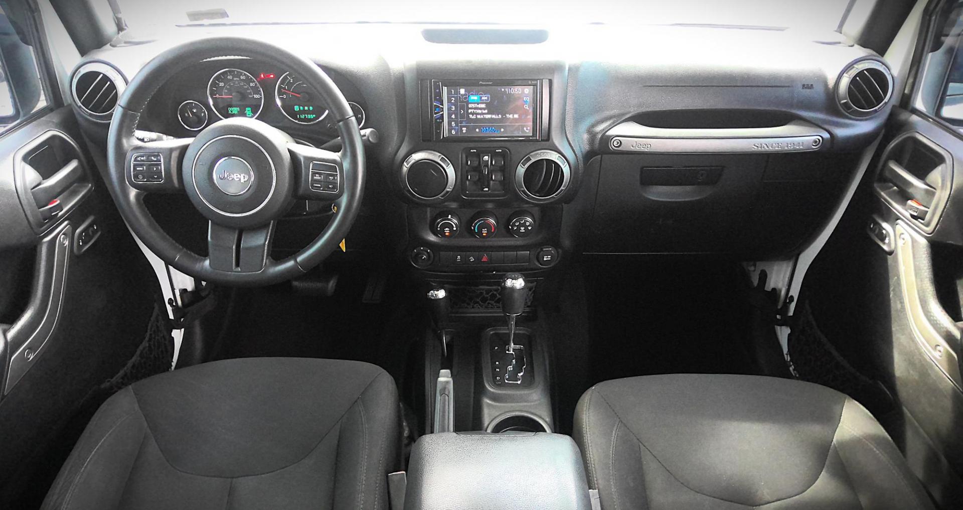 2016 WHITE Jeep Wrangler Unlimited Sport 4WD (1C4BJWDG0GL) with an 3.6L V6 DOHC 24V FFV engine, located at 502 S. Riverside Avenue, Medford, OR, 97501, (541) 773-3136, 42.322803, -122.867477 - Photo#8