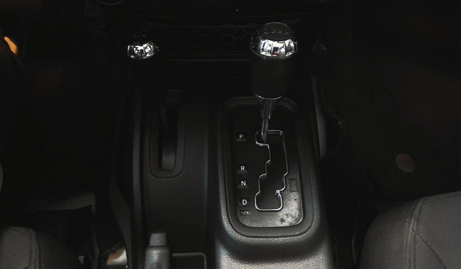 2016 WHITE Jeep Wrangler Unlimited Sport 4WD (1C4BJWDG0GL) with an 3.6L V6 DOHC 24V FFV engine, located at 502 S. Riverside Avenue, Medford, OR, 97501, (541) 773-3136, 42.322803, -122.867477 - Photo#14