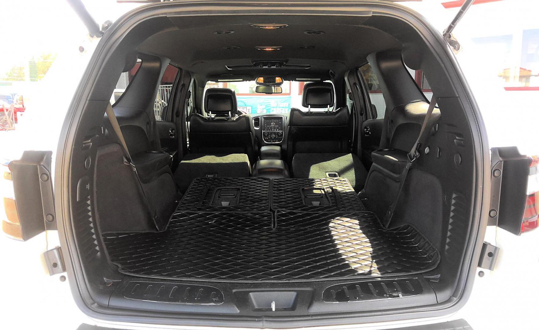 2014 WHITE Dodge Durango R/T AWD (1C4SDJCT6EC) with an 5.7L V8 OHV 16V engine, 8-Speed Automatic transmission, located at 502 S. Riverside Avenue, Medford, OR, 97501, (541) 773-3136, 42.322803, -122.867477 - Photo#5