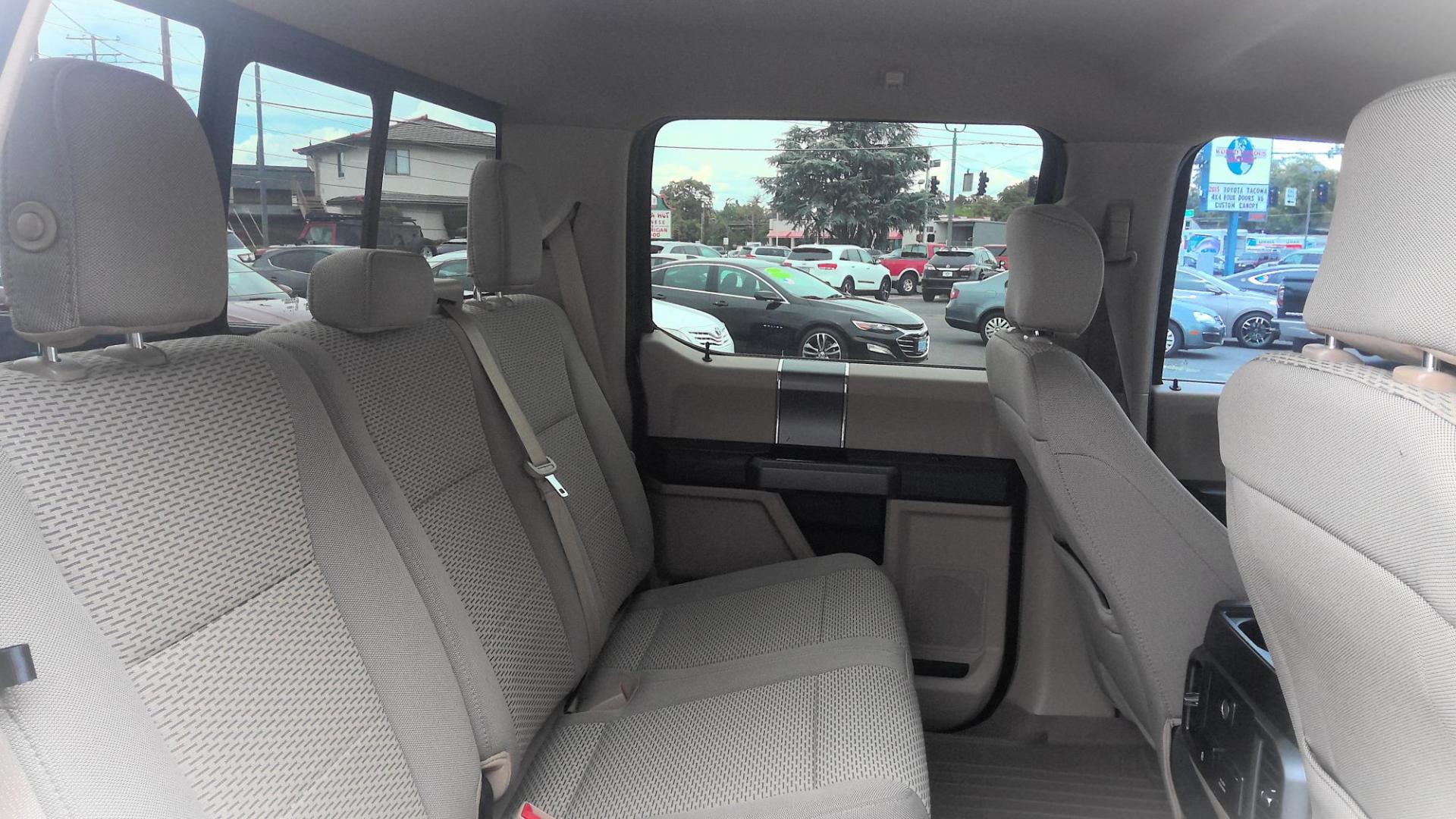 2018 RED Ford F-150 XLT SuperCrew 5.5-ft. Bed 4WD (1FTEW1EG9JK) with an 3.5L V6 TURBO engine, 6A transmission, located at 502 S. Riverside Avenue, Medford, OR, 97501, (541) 773-3136, 42.322803, -122.867477 - Photo#5