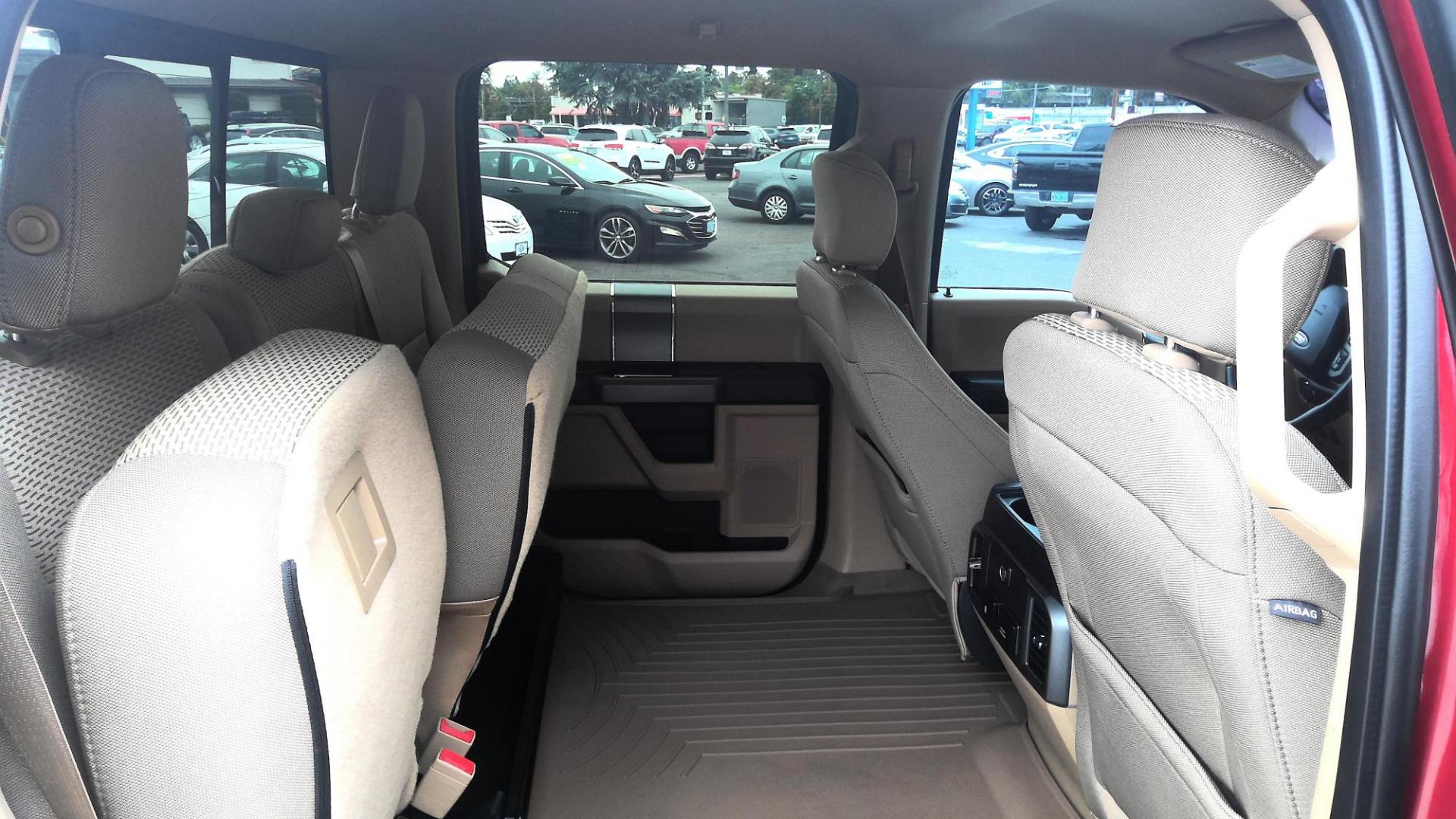2018 RED Ford F-150 XLT SuperCrew 5.5-ft. Bed 4WD (1FTEW1EG9JK) with an 3.5L V6 TURBO engine, 6A transmission, located at 502 S. Riverside Avenue, Medford, OR, 97501, (541) 773-3136, 42.322803, -122.867477 - Photo#7