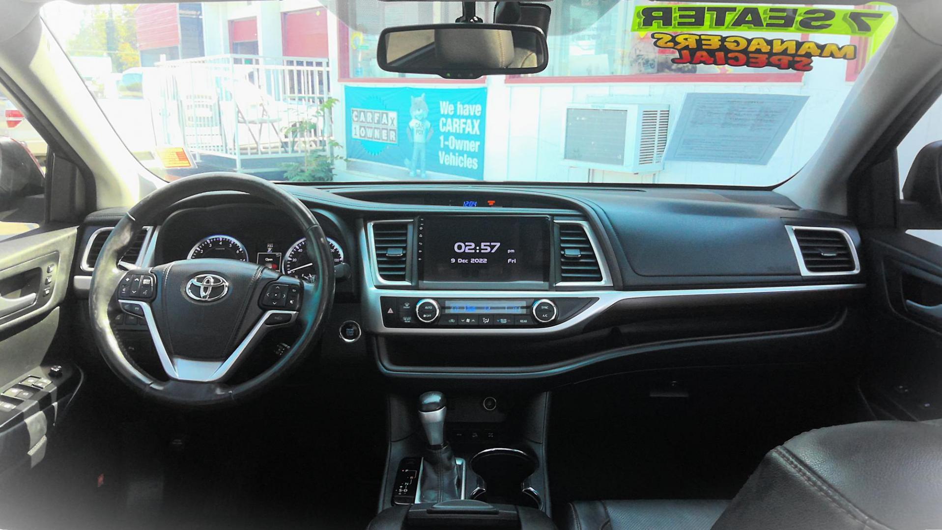 2014 RED Toyota Highlander Limited AWD V6 (5TDDKRFH7ES) with an 3.5L V6 DOHC 24V engine, 6-Speed Automatic transmission, located at 502 S. Riverside Avenue, Medford, OR, 97501, (541) 773-3136, 42.322803, -122.867477 - Photo#14