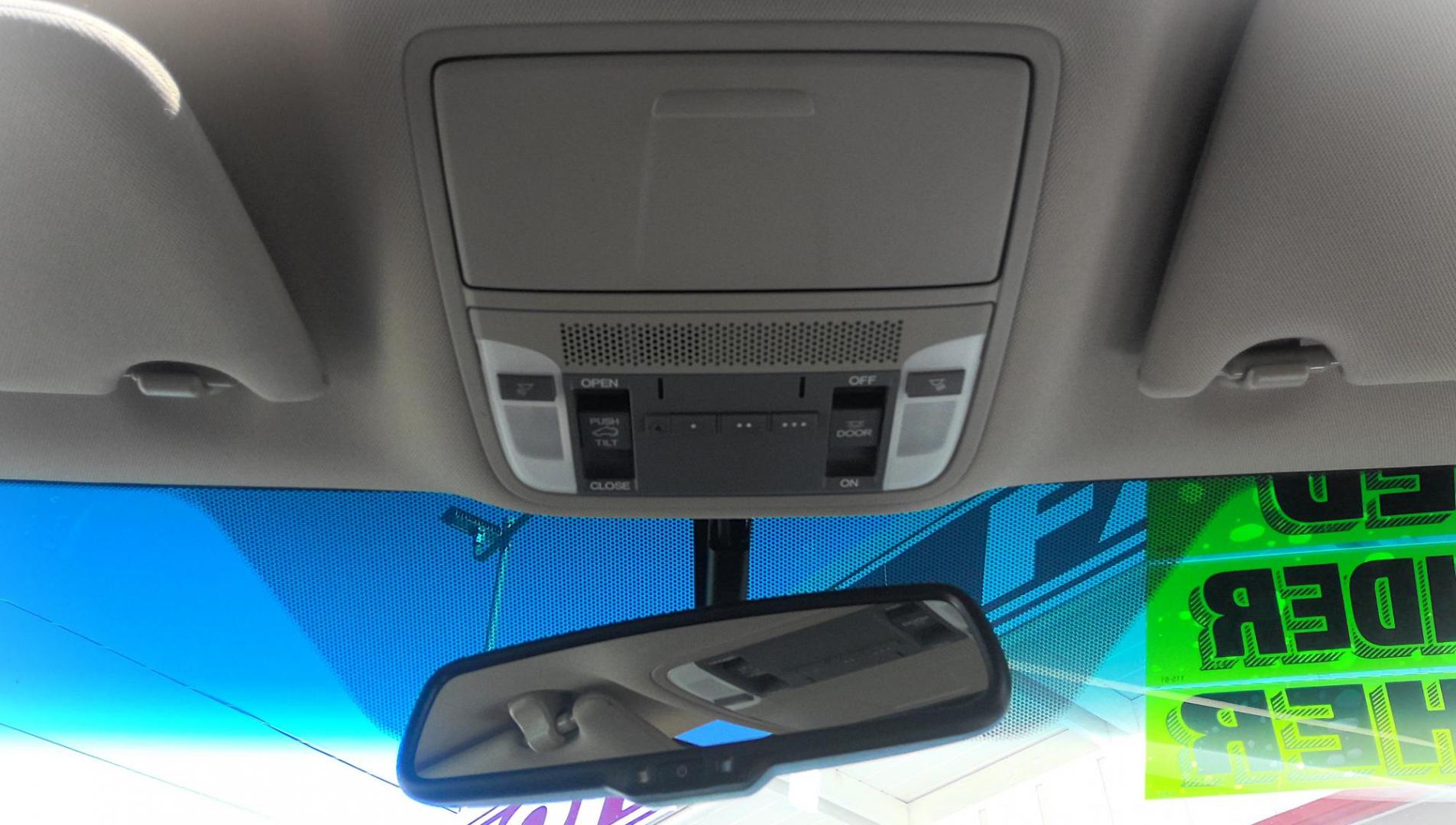 2015 WHITE Acura RDX 6-Spd AT (5J8TB3H33FL) with an 2.3L L4 DOHC 16V engine, 6-Speed Automatic transmission, located at 502 S. Riverside Avenue, Medford, OR, 97501, (541) 773-3136, 42.322803, -122.867477 - Photo#8