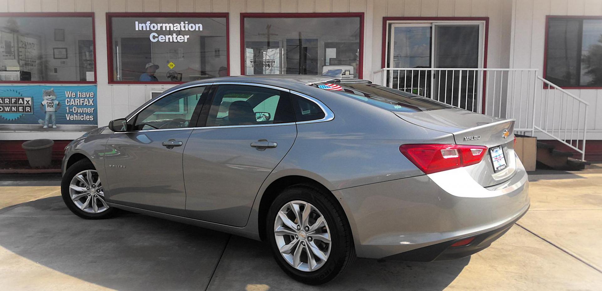 2023 SILVER Chevrolet Malibu 1LT (1G1ZD5ST0PF) with an 1.5L L4 DOHC 16V engine, 6A transmission, located at 502 S. Riverside Avenue, Medford, OR, 97501, (541) 773-3136, 42.322803, -122.867477 - Photo#2