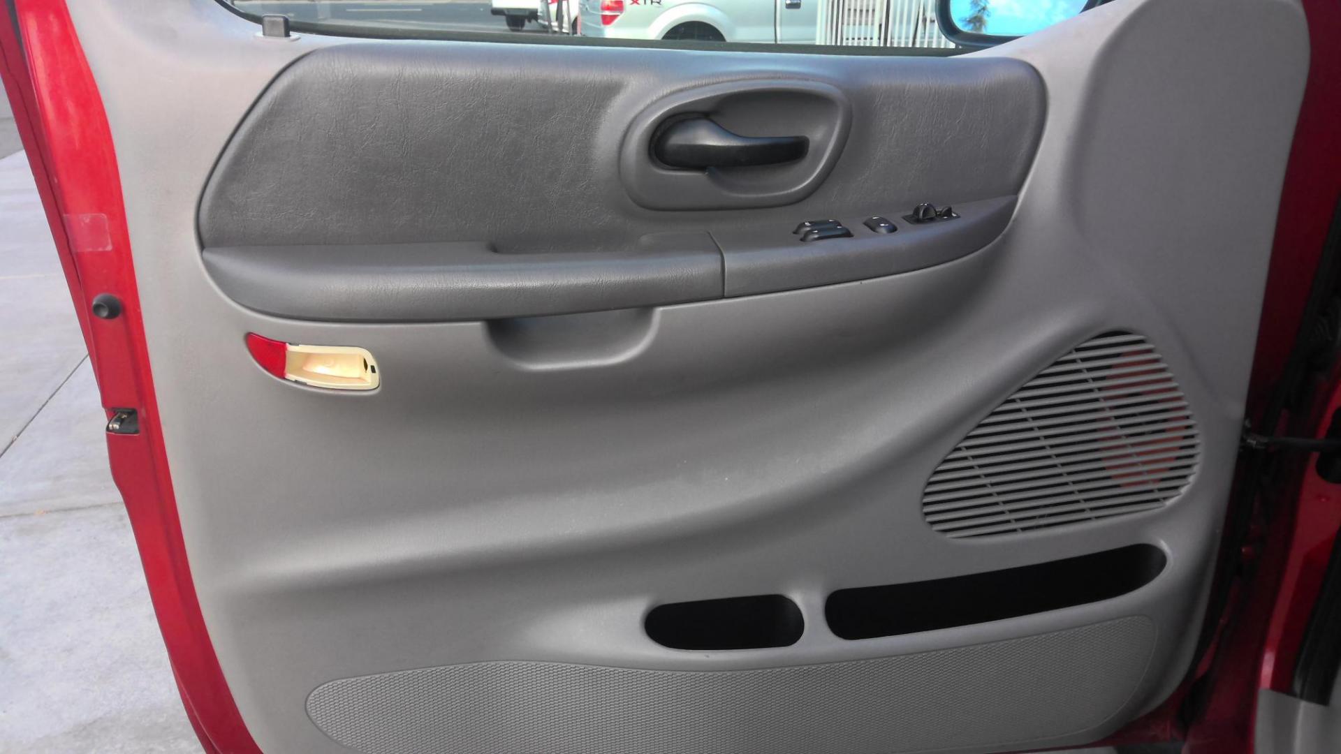 2003 RED Ford F-150 Lariat SuperCab 4WD (2FTRX18L63C) with an 5.4L V8 SOHC 16V engine, 4-Speed Automatic Overdrive transmission, located at 502 S. Riverside Avenue, Medford, OR, 97501, (541) 773-3136, 42.322803, -122.867477 - Photo#7