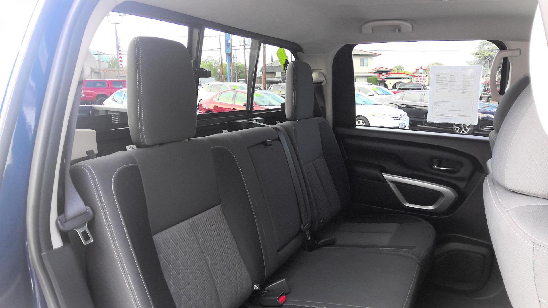 2022 BLUE Nissan Titan S Crew Cab 4WD (1N6AA1EC4NN) with an 5.6L V8 DOHC 32V engine, 9A transmission, located at 502 S. Riverside Avenue, Medford, OR, 97501, (541) 773-3136, 42.322803, -122.867477 - Photo#5