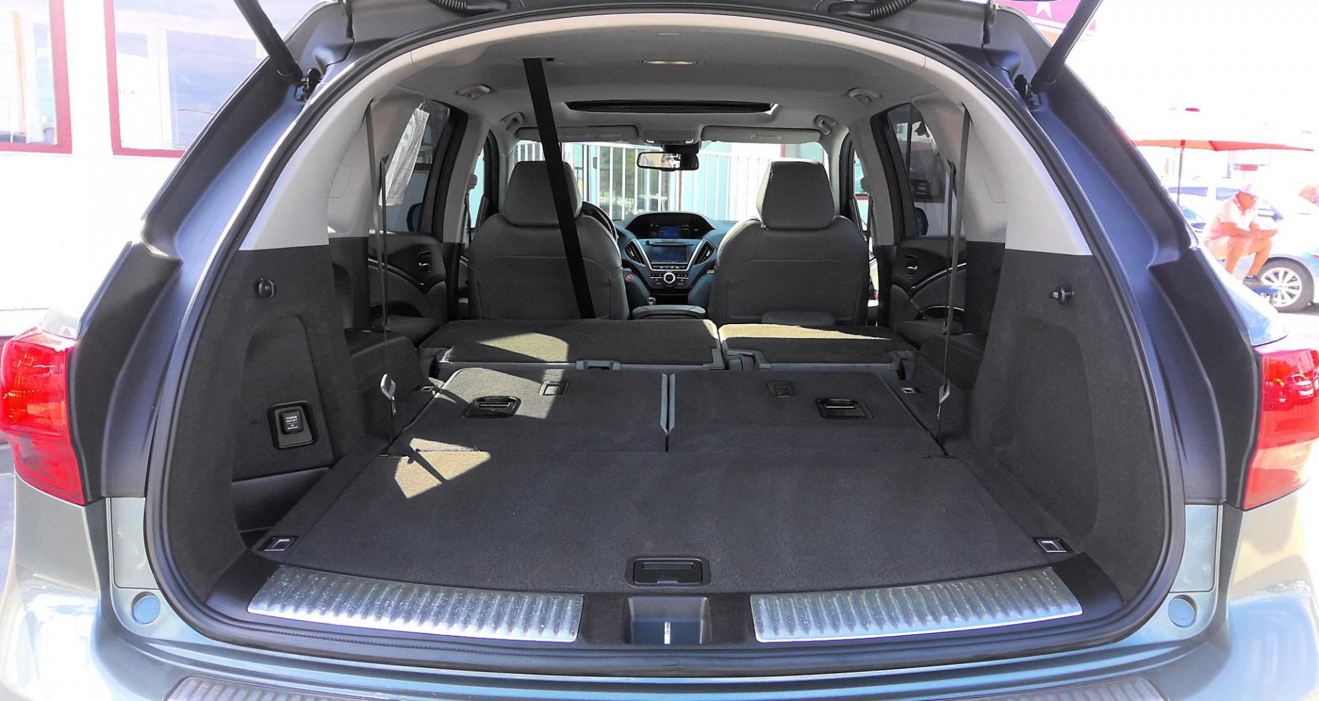 2014 GREEN Acura MDX SH-AWD 6-Spd AT w/Tech Package (5FRYD4H40EB) with an 3.5L V6 SOHC 24V engine, 6-Speed Automatic transmission, located at 502 S. Riverside Avenue, Medford, OR, 97501, (541) 773-3136, 42.322803, -122.867477 - Photo#5