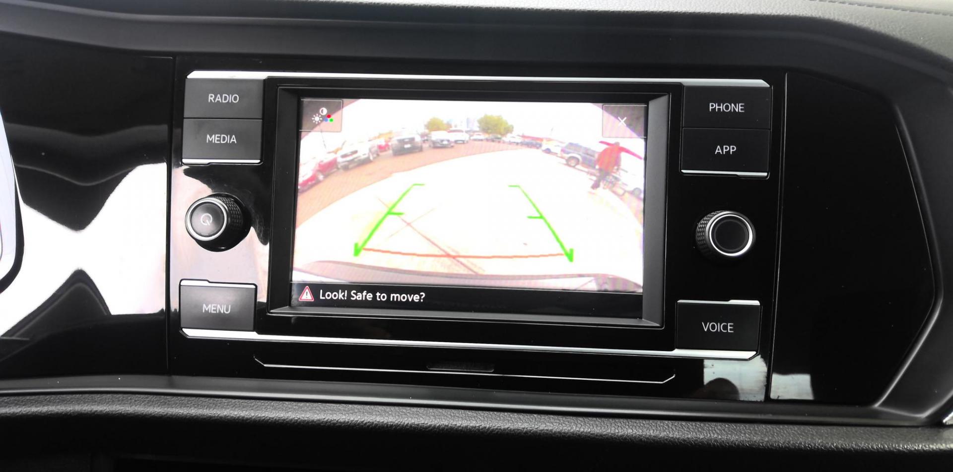 2020 BLACK Volkswagen Jetta 1.4T S 8A (3VWCB7BU1LM) with an 1.4L L4 DOHC 20V engine, 8A transmission, located at 502 S. Riverside Avenue, Medford, OR, 97501, (541) 773-3136, 42.322803, -122.867477 - Photo#9