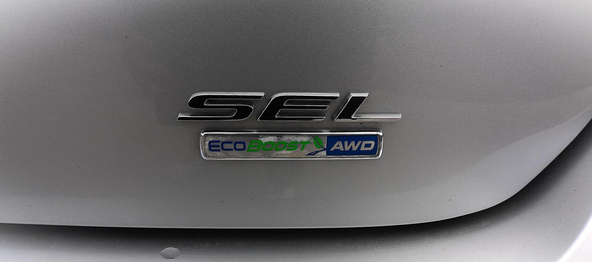 2015 SILVER Ford Edge SEL AWD (2FMTK4J9XFB) with an 2.0L L4 DOHC 16V engine, 6-Speed Automatic transmission, located at 502 S. Riverside Avenue, Medford, OR, 97501, (541) 773-3136, 42.322803, -122.867477 - Photo#3