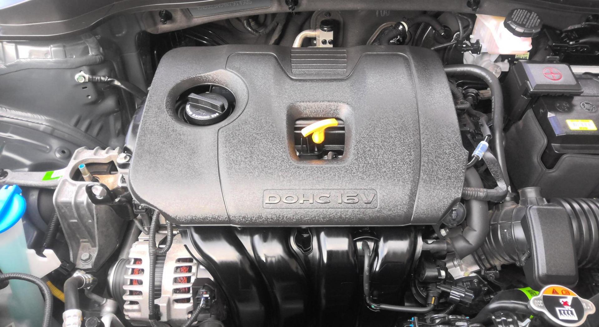 2024 GRAY Kia Soul LX CVT (KNDJ23AU4R7) with an 2.0L L4 DOHC 16V engine, CVT transmission, located at 502 S. Riverside Avenue, Medford, OR, 97501, (541) 773-3136, 42.322803, -122.867477 - Photo#10