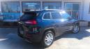 2015 BLUE Jeep Cherokee Limited 4WD (1C4PJMDB2FW) with an 2.4L L4 DOHC 16V engine, 9-Speed Automatic transmission, located at 502 S. Riverside Avenue, Medford, OR, 97501, (541) 773-3136, 42.322803, -122.867477 - Photo#2