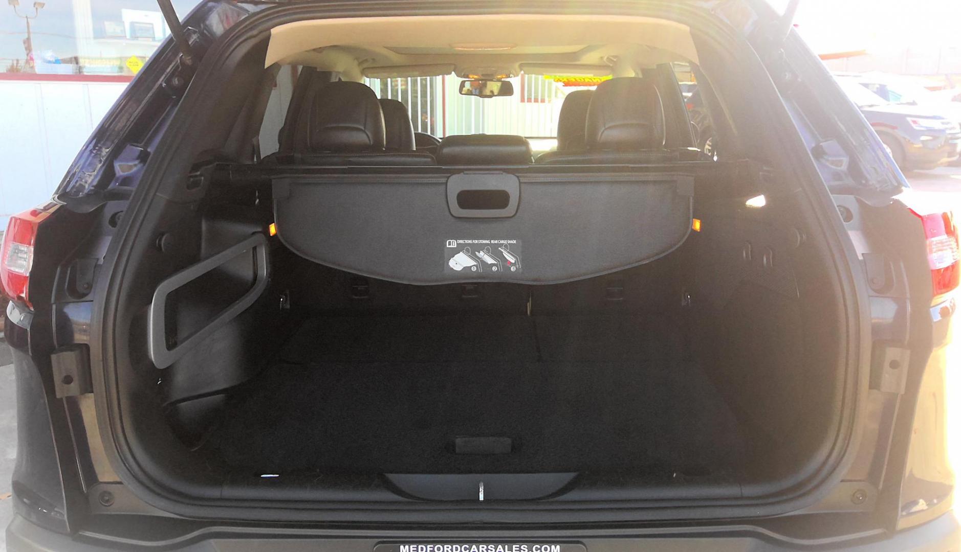 2015 BLUE Jeep Cherokee Limited 4WD (1C4PJMDB2FW) with an 2.4L L4 DOHC 16V engine, 9-Speed Automatic transmission, located at 502 S. Riverside Avenue, Medford, OR, 97501, (541) 773-3136, 42.322803, -122.867477 - Photo#5