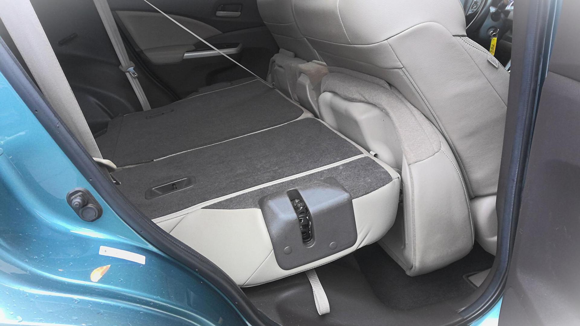 2013 BLUE Honda CR-V EX-L 4WD 5-Speed AT (5J6RM4H70DL) with an 2.4L L4 DOHC 16V engine, 5-Speed Automatic transmission, located at 502 S. Riverside Avenue, Medford, OR, 97501, (541) 773-3136, 42.322803, -122.867477 - Photo#7