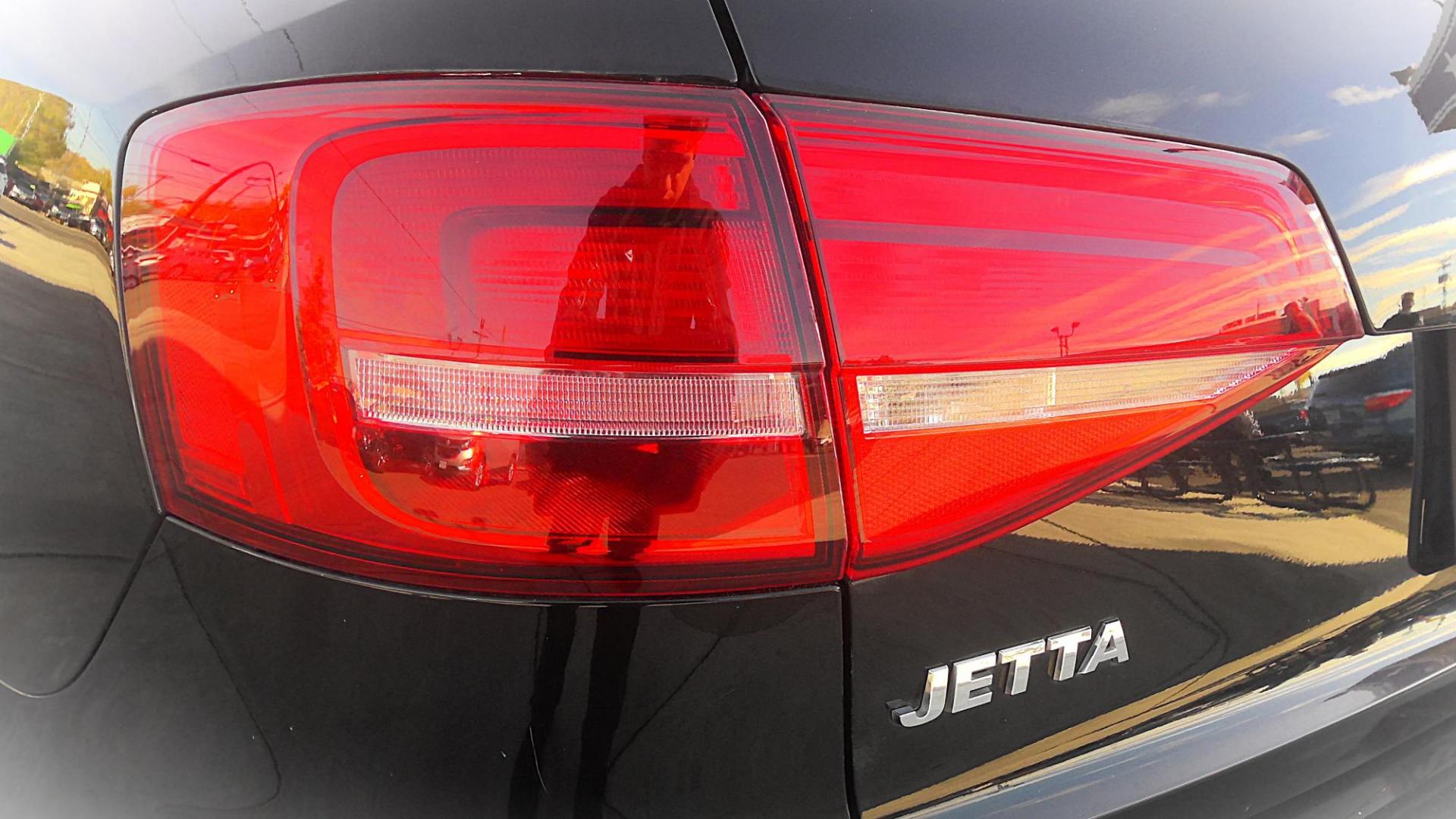 2015 BLACK Volkswagen Jetta S 5M (3VW1K7AJ1FM) with an 2.0L L4 DOHC 20V engine, 5-Speed Manual transmission, located at 502 S. Riverside Avenue, Medford, OR, 97501, (541) 773-3136, 42.322803, -122.867477 - Photo#3