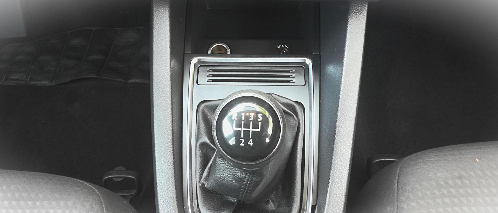 2015 BLACK Volkswagen Jetta S 5M (3VW1K7AJ1FM) with an 2.0L L4 DOHC 20V engine, 5-Speed Manual transmission, located at 502 S. Riverside Avenue, Medford, OR, 97501, (541) 773-3136, 42.322803, -122.867477 - Photo#9