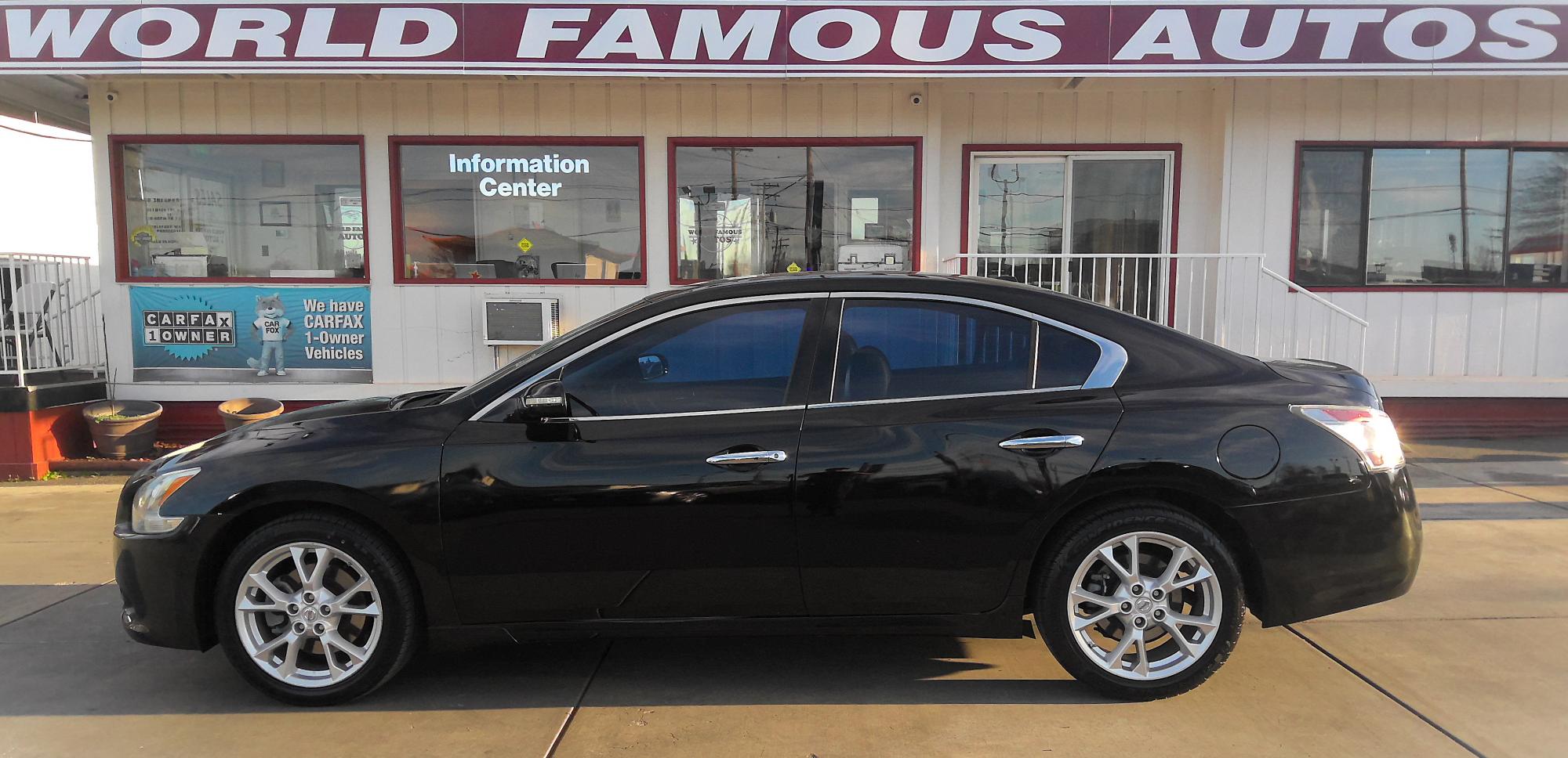 photo of 2012 Nissan Maxima SV