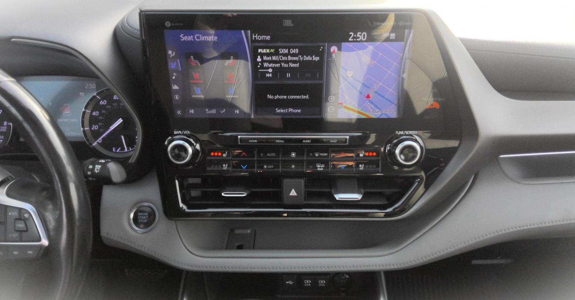 2020 GRAY Toyota Highlander Limited AWD V6 (5TDDZRBH3LS) with an 3.5L V6 DOHC 24V engine, 6A transmission, located at 502 S. Riverside Avenue, Medford, OR, 97501, (541) 773-3136, 42.322803, -122.867477 - Photo#15