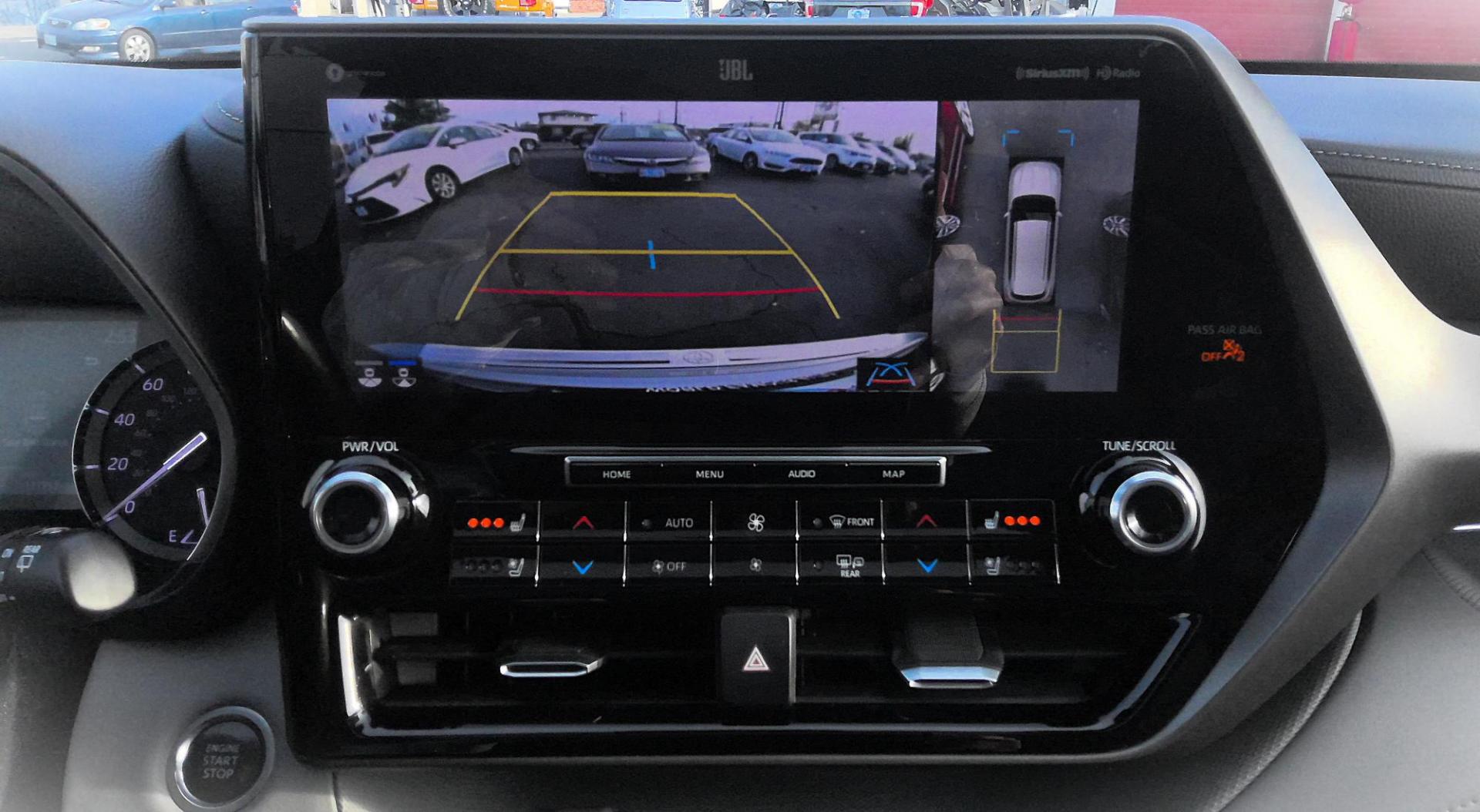 2020 GRAY Toyota Highlander Limited AWD V6 (5TDDZRBH3LS) with an 3.5L V6 DOHC 24V engine, 6A transmission, located at 502 S. Riverside Avenue, Medford, OR, 97501, (541) 773-3136, 42.322803, -122.867477 - Photo#16