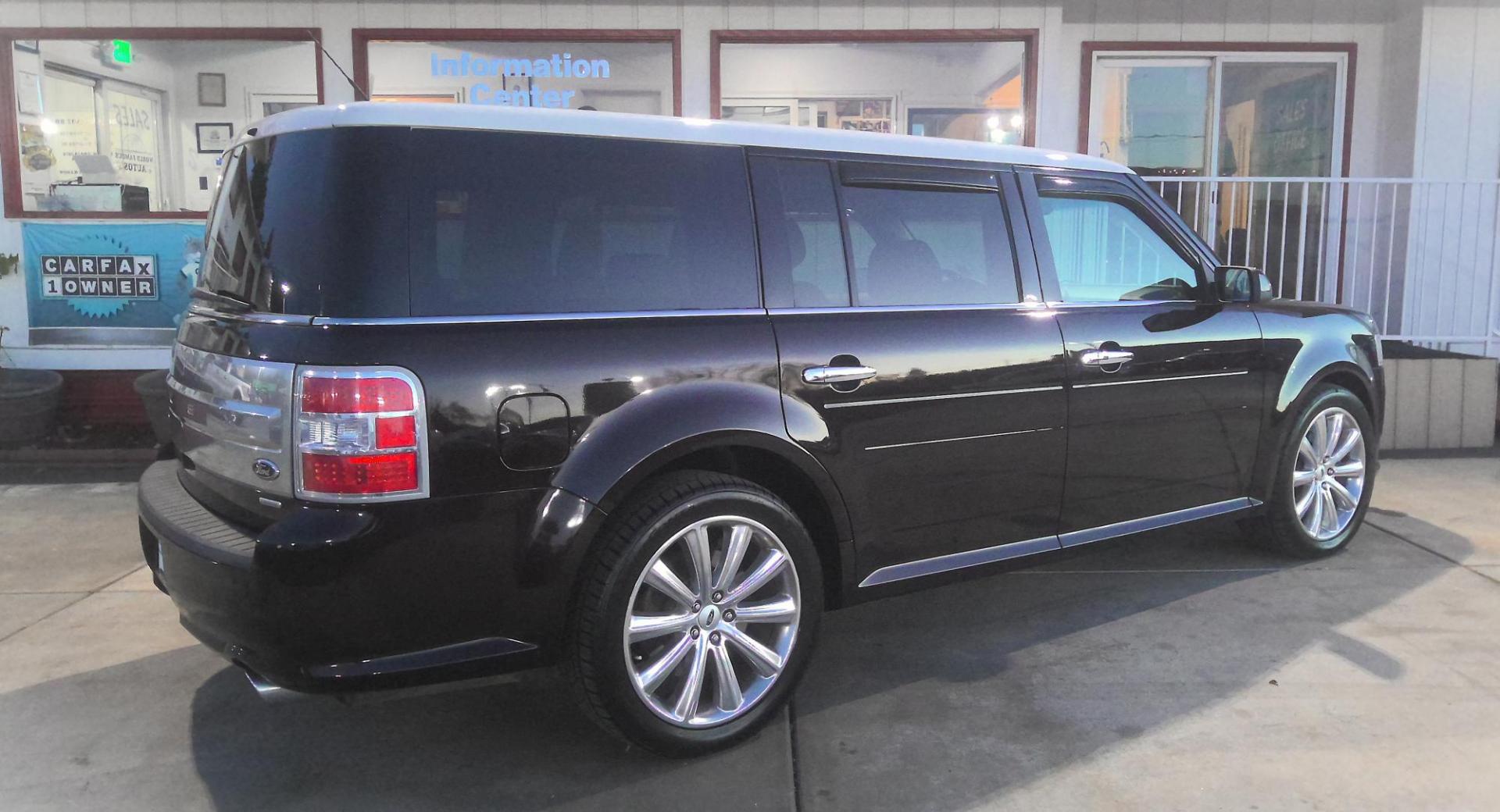 2014 BLACK Ford Flex Limited AWD w/EcoBoost (2FMHK6DT2EB) with an 3.5L V6 DOHC 24V engine, 6-Speed Automatic Overdrive transmission, located at 502 S. Riverside Avenue, Medford, OR, 97501, (541) 773-3136, 42.322803, -122.867477 - Photo#2