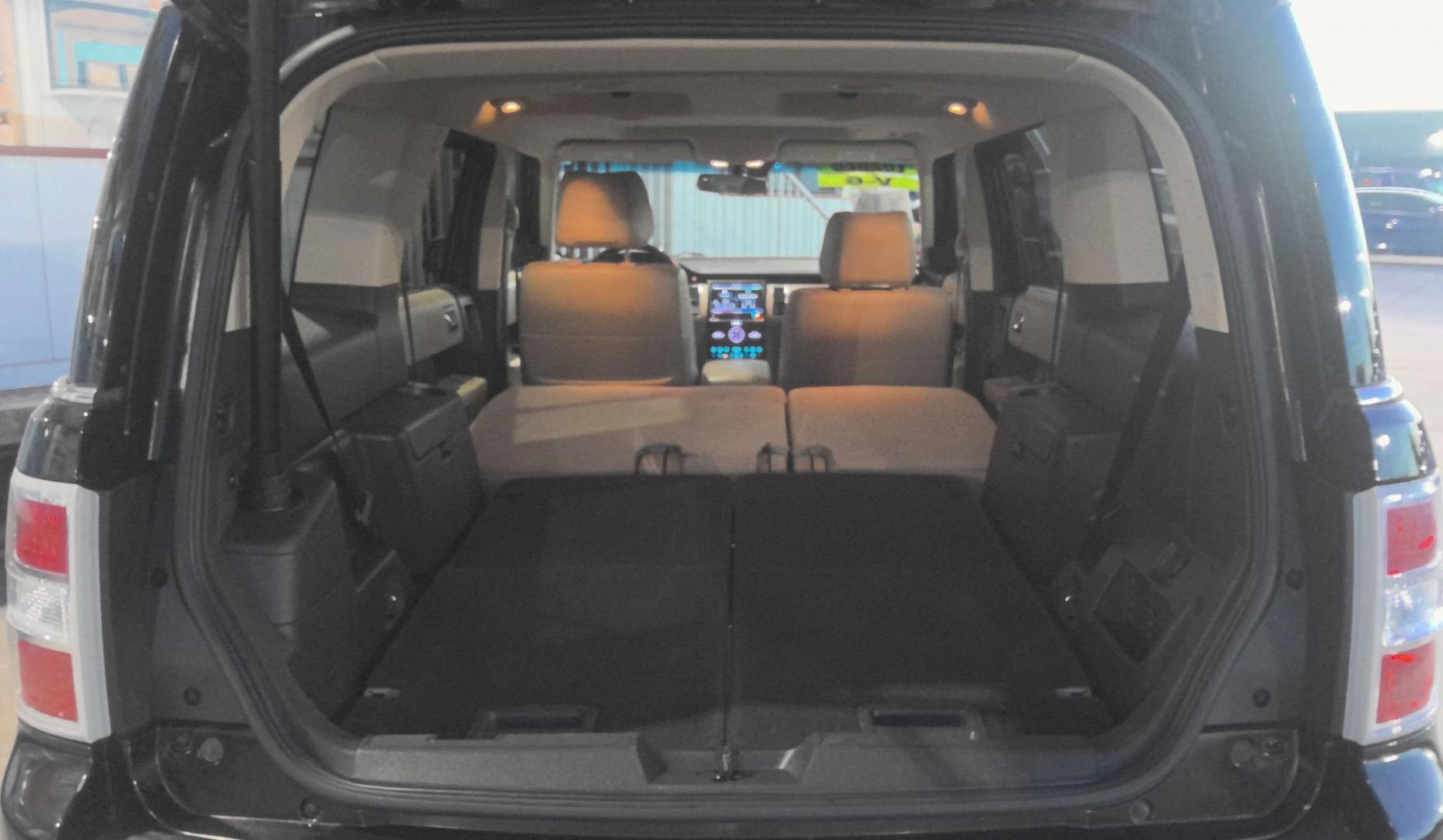 2014 BLACK Ford Flex Limited AWD w/EcoBoost (2FMHK6DT2EB) with an 3.5L V6 DOHC 24V engine, 6-Speed Automatic Overdrive transmission, located at 502 S. Riverside Avenue, Medford, OR, 97501, (541) 773-3136, 42.322803, -122.867477 - Photo#8