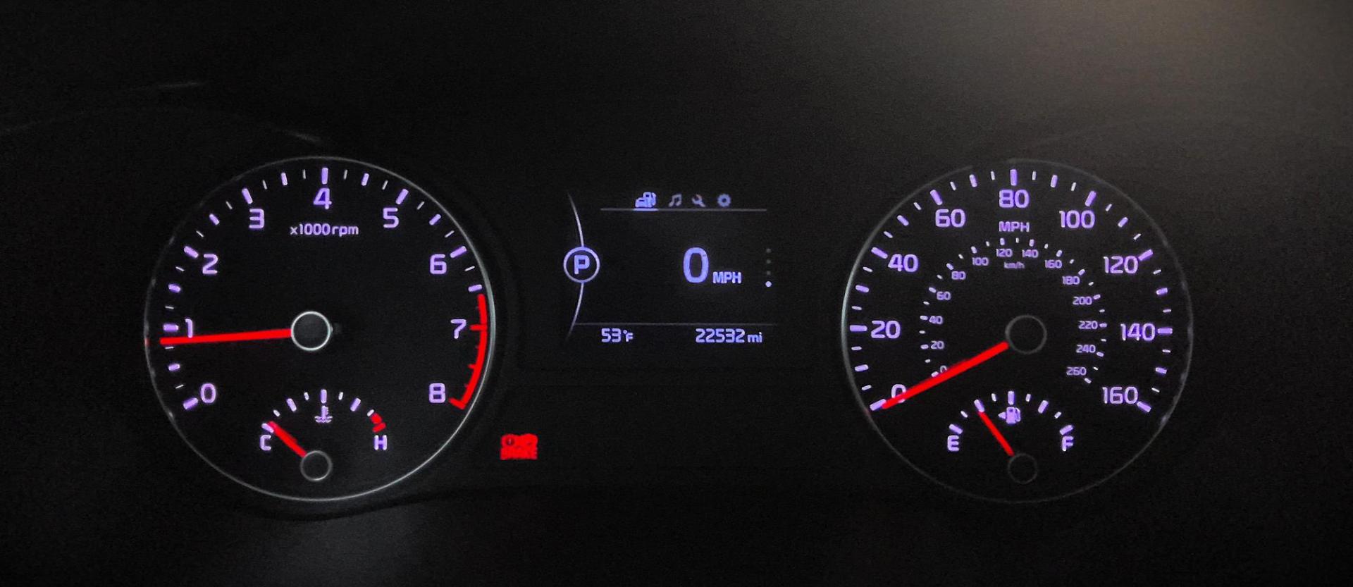 2018 WHITE Kia Optima LX (5XXGT4L35JG) with an 2.4L L4 DOHC 16V engine, 6A transmission, located at 502 S. Riverside Avenue, Medford, OR, 97501, (541) 773-3136, 42.322803, -122.867477 - Photo#10