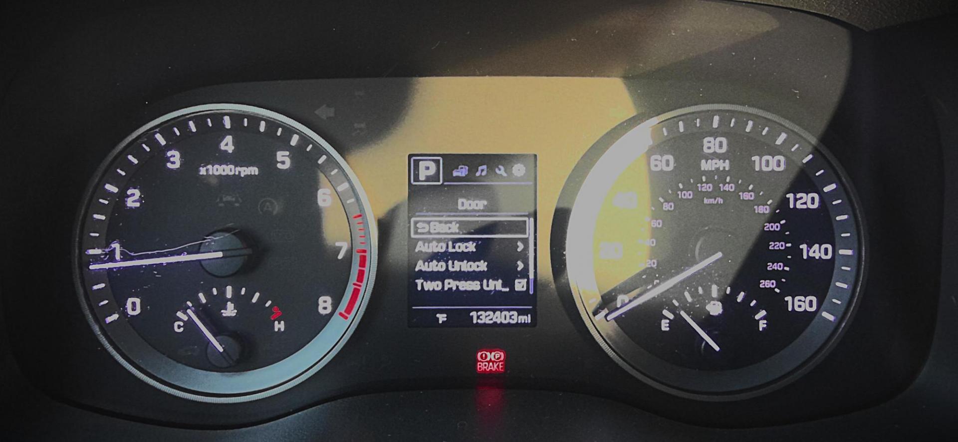 2017 BLACK Hyundai Tucson SE w/Preferred Package AWD (KM8J3CA49HU) with an 2.0L L4 DOHC 16V engine, 6A transmission, located at 502 S. Riverside Avenue, Medford, OR, 97501, (541) 773-3136, 42.322803, -122.867477 - Photo#10