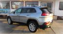 2018 SILVER Jeep Cherokee Latitude 4WD (1C4PJMCB7JD) with an 2.4L L4 DOHC 16V engine, 9A transmission, located at 502 S. Riverside Avenue, Medford, OR, 97501, (541) 773-3136, 42.322803, -122.867477 - Photo#2