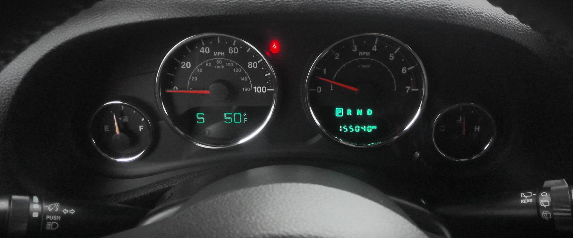 2015 RED Jeep Wrangler Unlimited Sahara 4WD (1C4HJWEG1FL) with an 3.6L V6 DOHC 24V FFV engine, located at 502 S. Riverside Avenue, Medford, OR, 97501, (541) 773-3136, 42.322803, -122.867477 - Photo#8