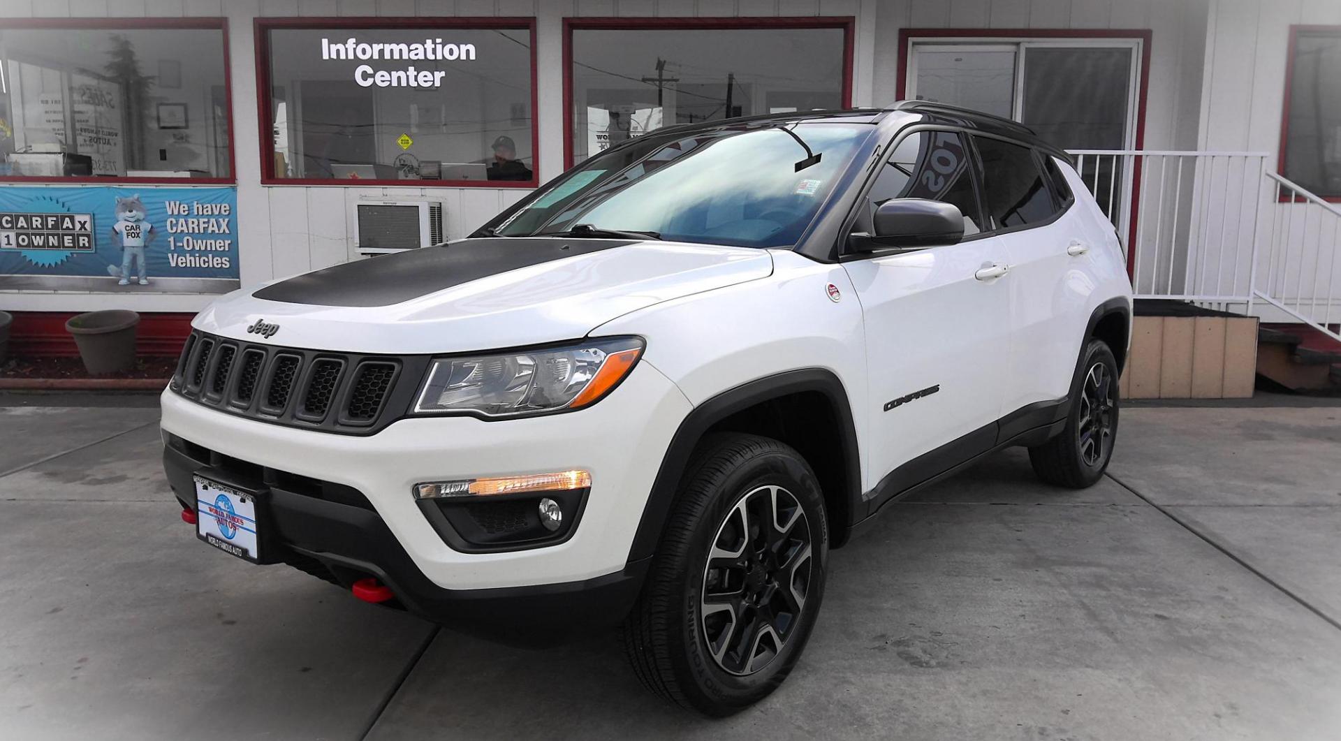 2019 WHITE Jeep Compass Trailhawk 4WD (3C4NJDDBXKT) with an 2.4L L4 DOHC 16V engine, 9A transmission, located at 502 S. Riverside Avenue, Medford, OR, 97501, (541) 773-3136, 42.322803, -122.867477 - Photo#1