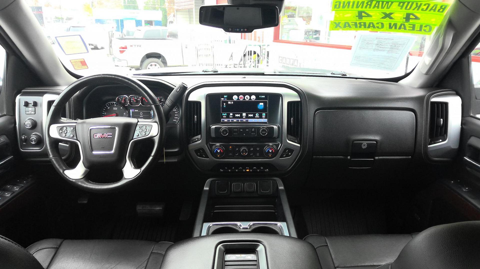 2017 GRAY GMC Sierra 1500 SLT Crew Cab Long Box 4WD (3GTU2NEC0HG) with an 5.3L V8 OHV 16V engine, 6A transmission, located at 502 S. Riverside Avenue, Medford, OR, 97501, (541) 773-3136, 42.322803, -122.867477 - Photo#7