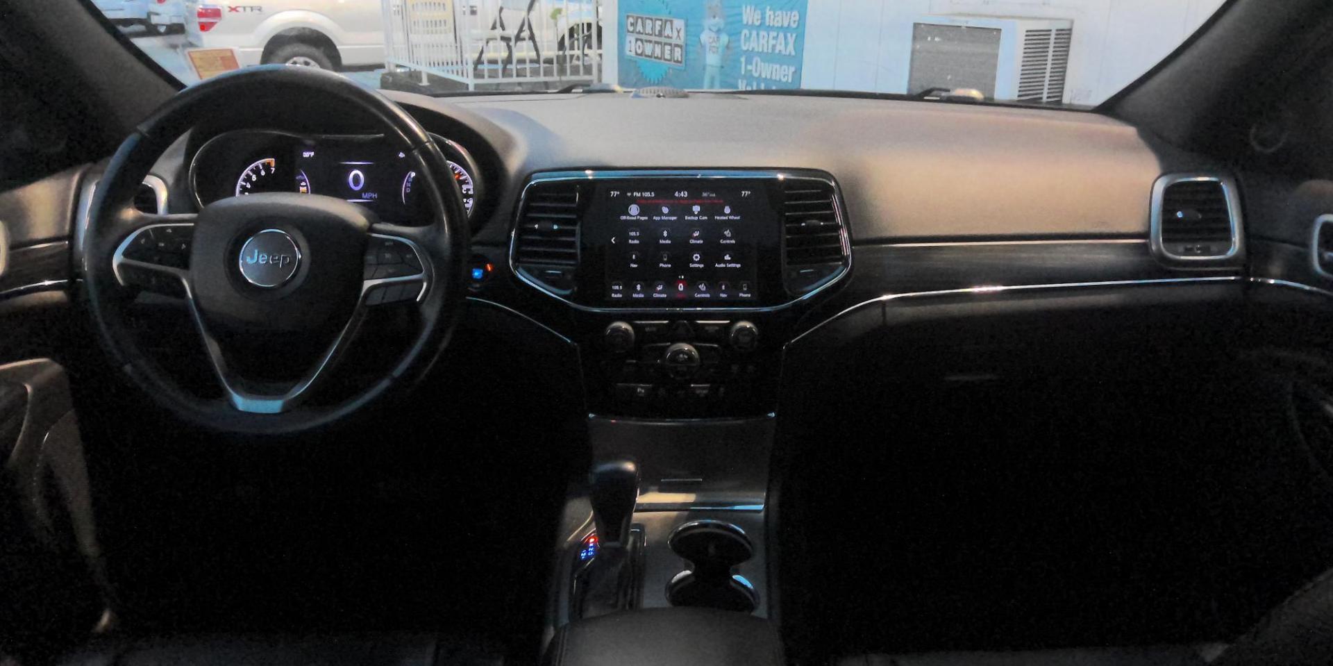 2019 WHITE Jeep Grand Cherokee Limited 4WD (1C4RJFBGXKC) with an 3.6L V6 DOHC 24V engine, 8A transmission, located at 502 S. Riverside Avenue, Medford, OR, 97501, (541) 773-3136, 42.322803, -122.867477 - Photo#10