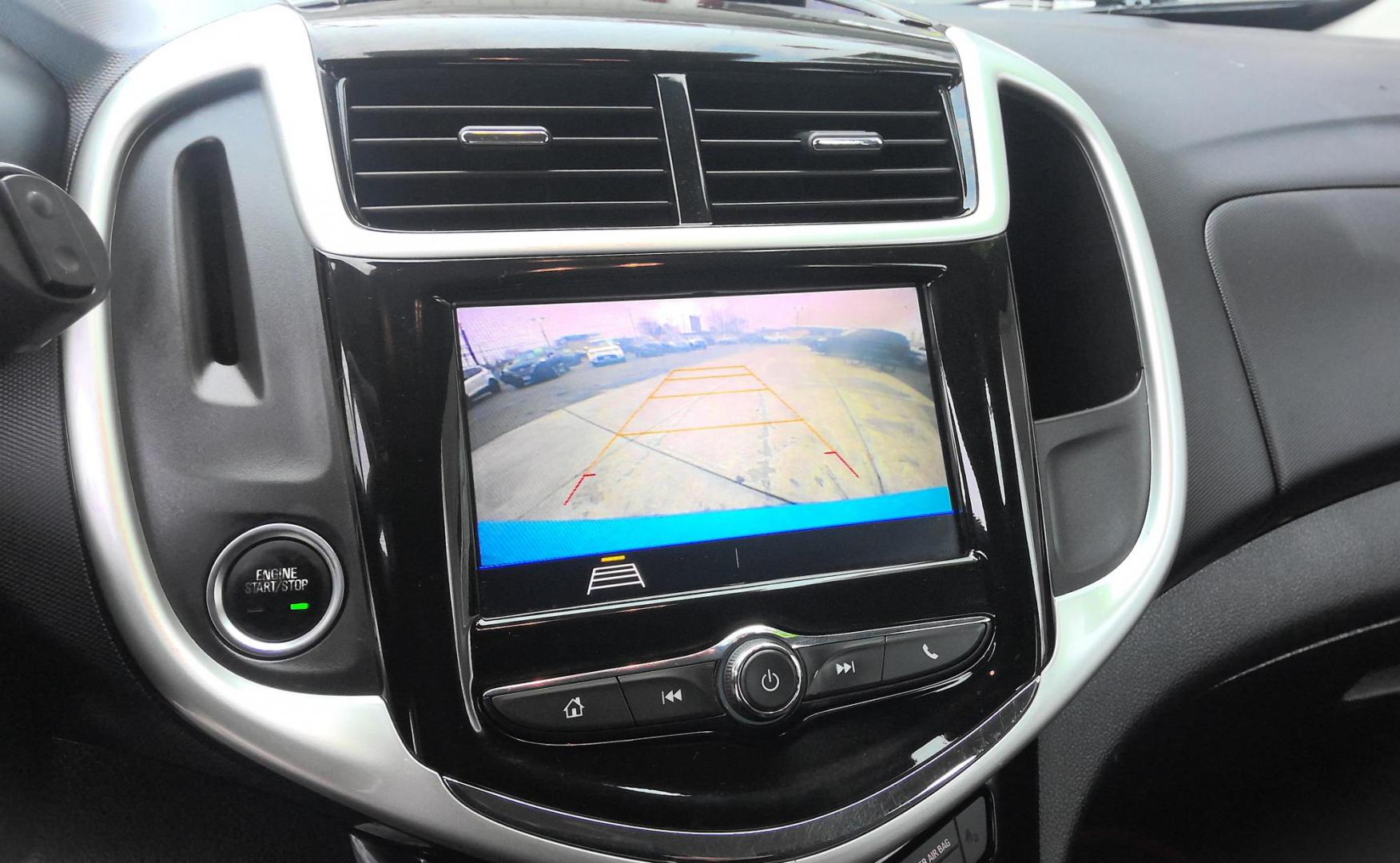 2020 BLUE Chevrolet Sonic LT Auto 5-Door (1G1JD6SB3L4) with an 1.4L L4 DOHC 24V TURBO engine, 6A transmission, located at 502 S. Riverside Avenue, Medford, OR, 97501, (541) 773-3136, 42.322803, -122.867477 - Photo#8