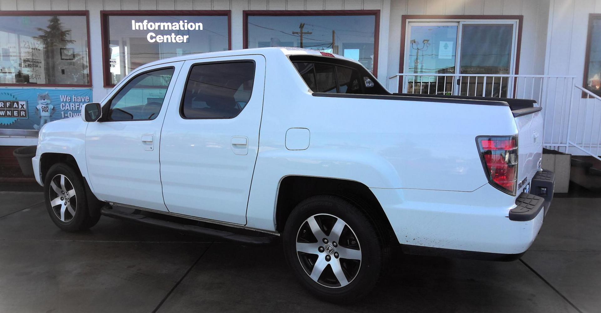2014 WHITE Honda Ridgeline RTL-S (5FPYK1F65EB) with an 3.5L V6 SOHC 24V engine, 5-Speed Automatic transmission, located at 502 S. Riverside Avenue, Medford, OR, 97501, (541) 773-3136, 42.322803, -122.867477 - Photo#2