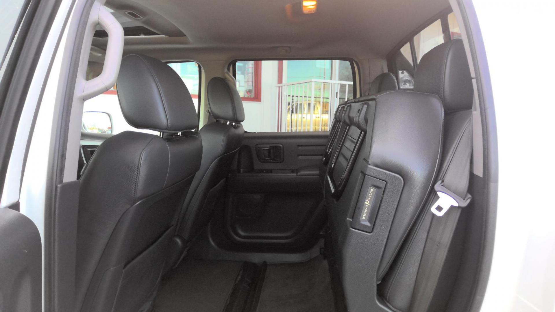 2014 WHITE Honda Ridgeline RTL-S (5FPYK1F65EB) with an 3.5L V6 SOHC 24V engine, 5-Speed Automatic transmission, located at 502 S. Riverside Avenue, Medford, OR, 97501, (541) 773-3136, 42.322803, -122.867477 - Photo#5