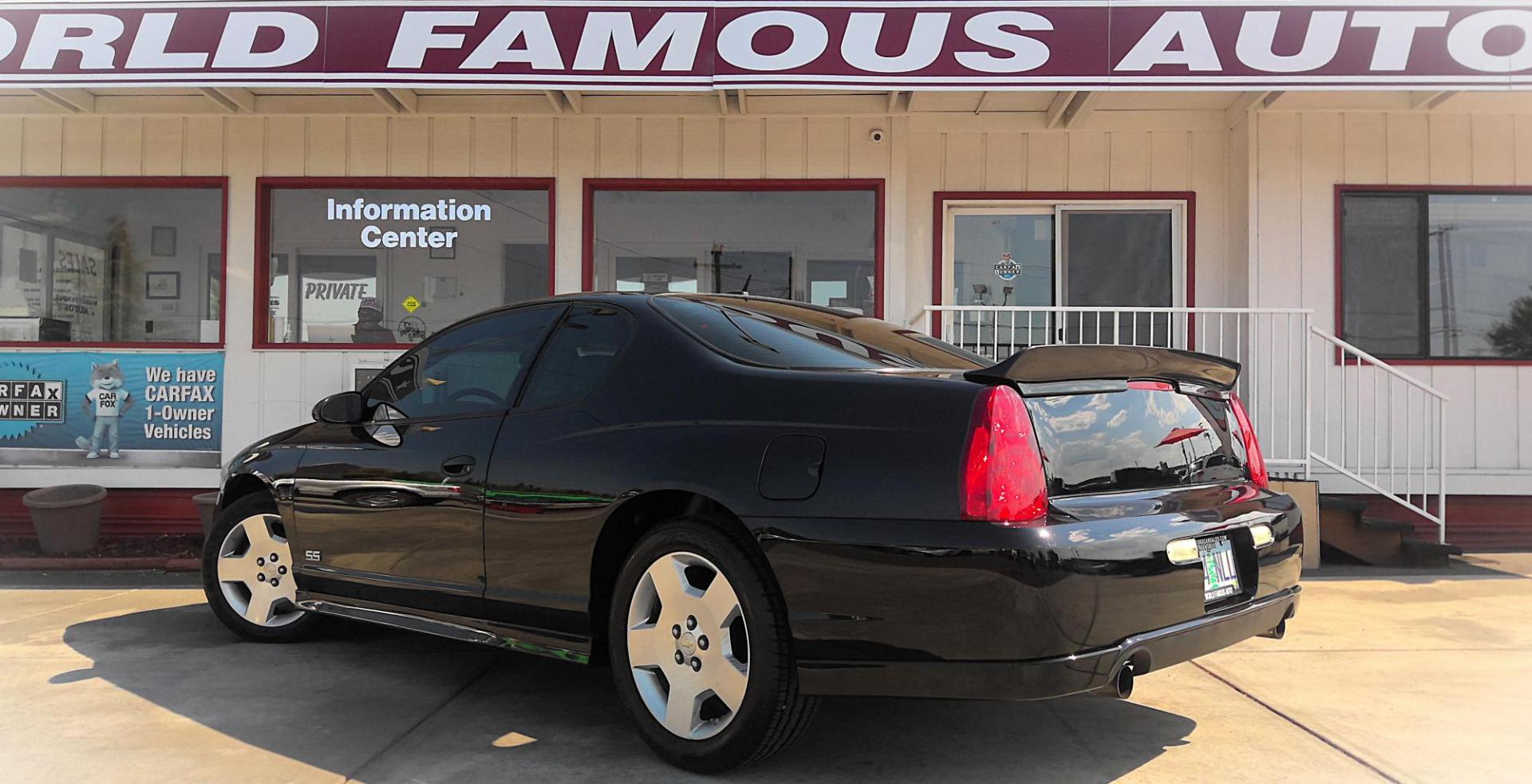 2006 BLACK Chevrolet Monte Carlo SS (2G1WL16C769) with an 5.3L V8 OHV 16V engine, 4-Speed Automatic Overdrive transmission, located at 502 S. Riverside Avenue, Medford, OR, 97501, (541) 773-3136, 42.322803, -122.867477 - Photo#2