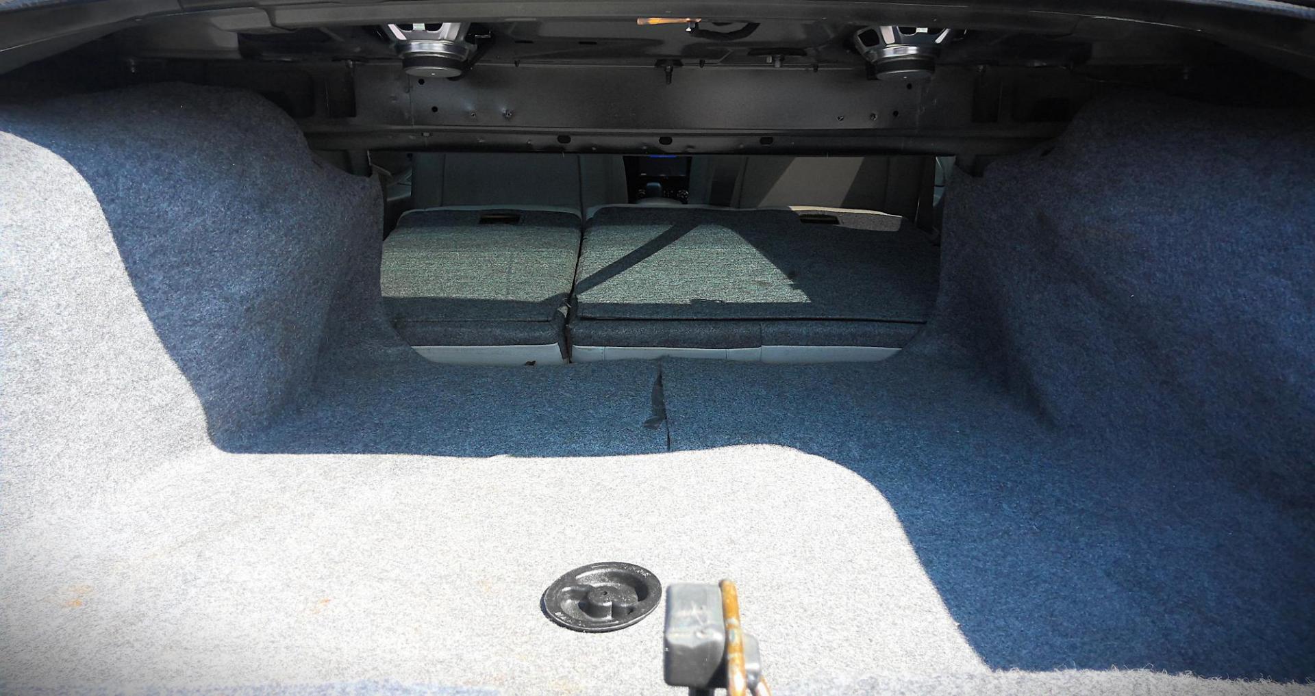 2006 BLACK Chevrolet Monte Carlo SS (2G1WL16C769) with an 5.3L V8 OHV 16V engine, 4-Speed Automatic Overdrive transmission, located at 502 S. Riverside Avenue, Medford, OR, 97501, (541) 773-3136, 42.322803, -122.867477 - Photo#4