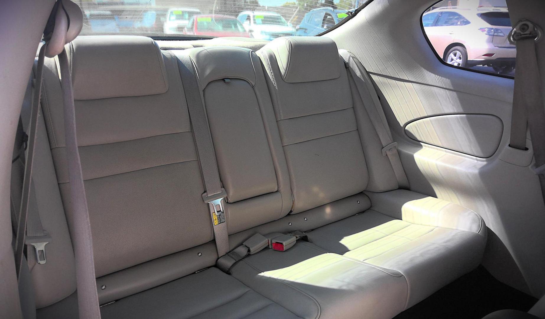 2006 BLACK Chevrolet Monte Carlo SS (2G1WL16C769) with an 5.3L V8 OHV 16V engine, 4-Speed Automatic Overdrive transmission, located at 502 S. Riverside Avenue, Medford, OR, 97501, (541) 773-3136, 42.322803, -122.867477 - Photo#5