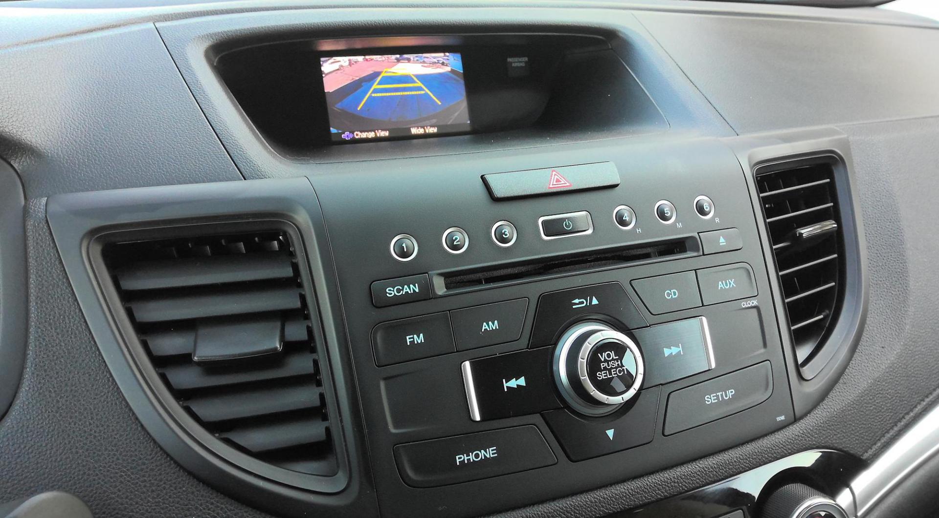 2016 RED Honda CR-V SE 4WD (2HKRM4H46GH) with an 2.4L L4 DOHC 16V engine, CVT transmission, located at 502 S. Riverside Avenue, Medford, OR, 97501, (541) 773-3136, 42.322803, -122.867477 - Photo#11