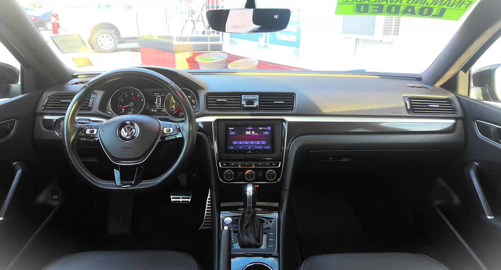 2018 GRAY Volkswagen Passat V6 GT (1VWJM7A31JC) with an 3.6L V6 DOHC 24V engine, 6A transmission, located at 502 S. Riverside Avenue, Medford, OR, 97501, (541) 773-3136, 42.322803, -122.867477 - Photo#8