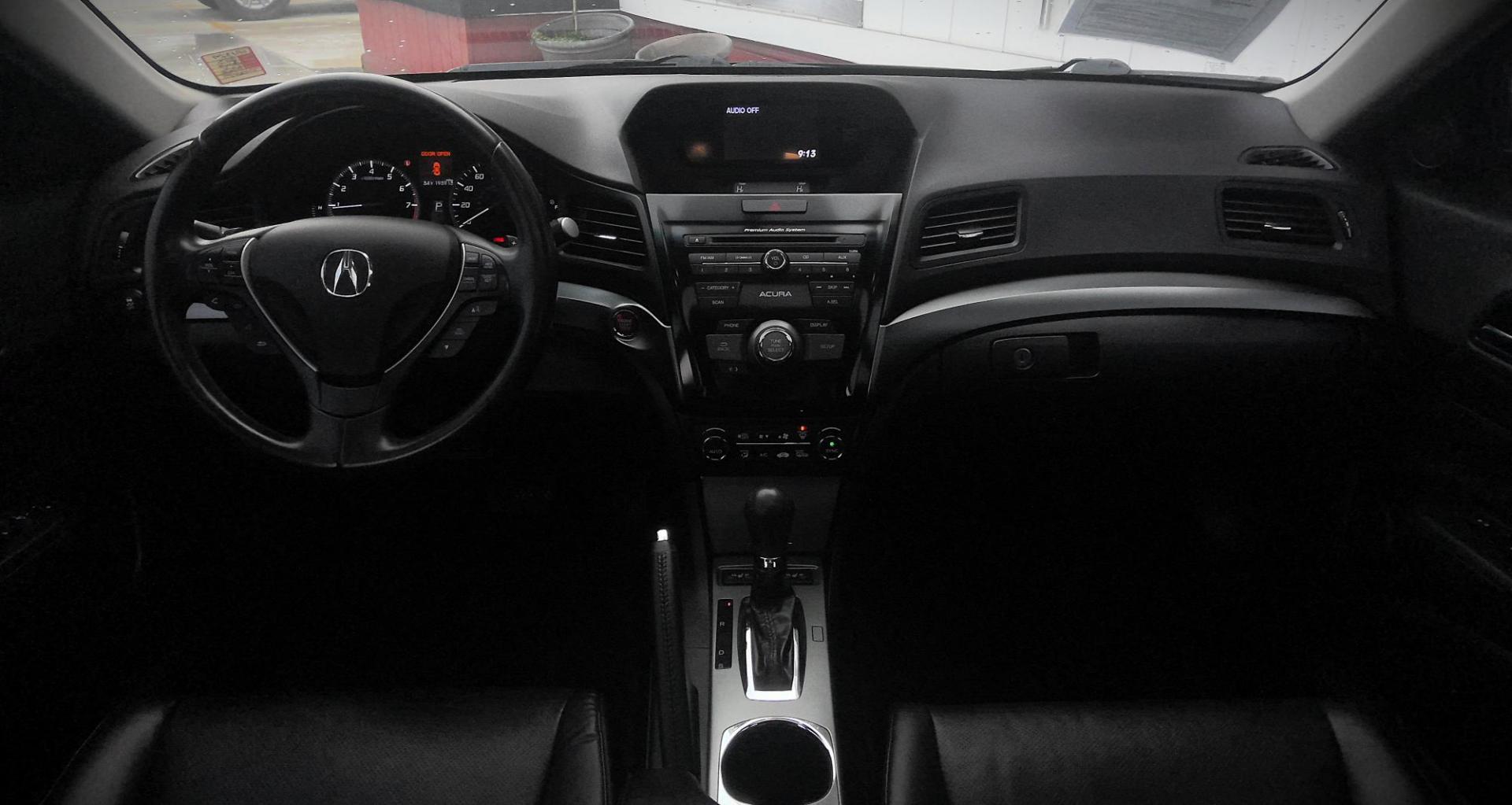 2013 BLACK Acura ILX 5-Spd AT w/ Premium Package (19VDE1F52DE) with an 2.0L L4 16V DOHC engine, 5-Speed Automatic transmission, located at 502 S. Riverside Avenue, Medford, OR, 97501, (541) 773-3136, 42.322803, -122.867477 - Photo#7