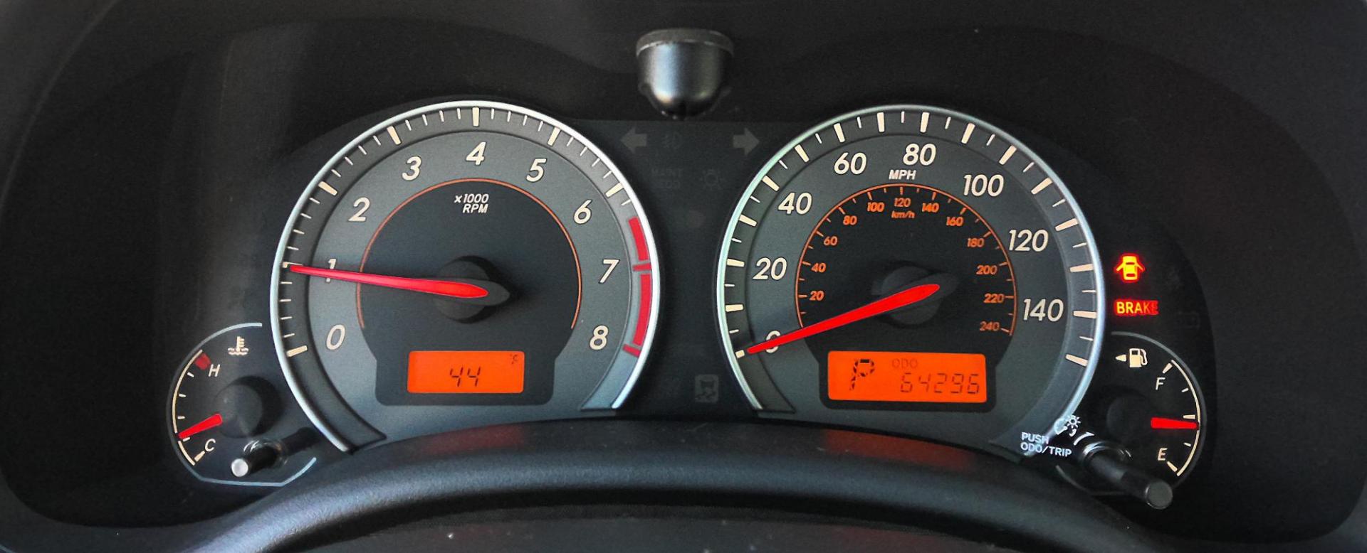 2010 SILVER Toyota Corolla Base 4-Speed AT (1NXBU4EE8AZ) with an 1.8L L4 DOHC 16V engine, 4-Speed Automatic Overdrive transmission, located at 502 S. Riverside Avenue, Medford, OR, 97501, (541) 773-3136, 42.322803, -122.867477 - Photo#9