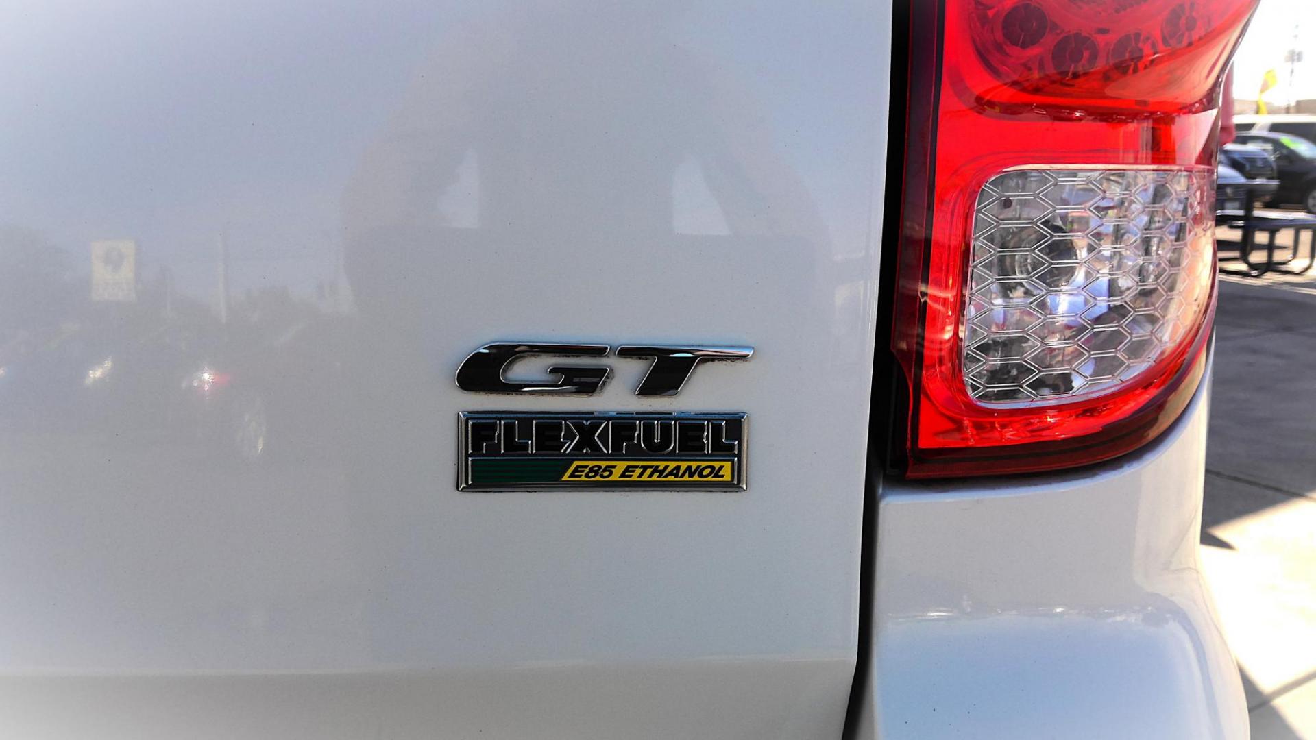 2017 WHITE Dodge Grand Caravan GT (2C4RDGEG8HR) with an 3.6L V6 DOHC 24V engine, 6A transmission, located at 502 S. Riverside Avenue, Medford, OR, 97501, (541) 773-3136, 42.322803, -122.867477 - Photo#3