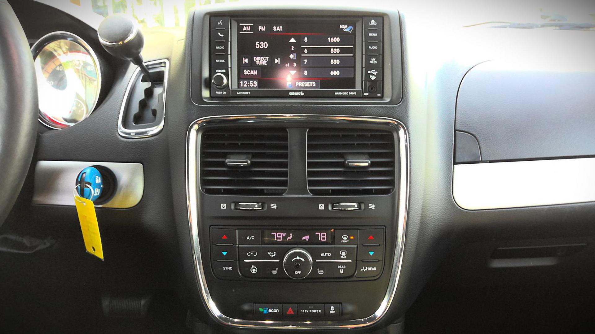 2017 WHITE Dodge Grand Caravan GT (2C4RDGEG8HR) with an 3.6L V6 DOHC 24V engine, 6A transmission, located at 502 S. Riverside Avenue, Medford, OR, 97501, (541) 773-3136, 42.322803, -122.867477 - Photo#15