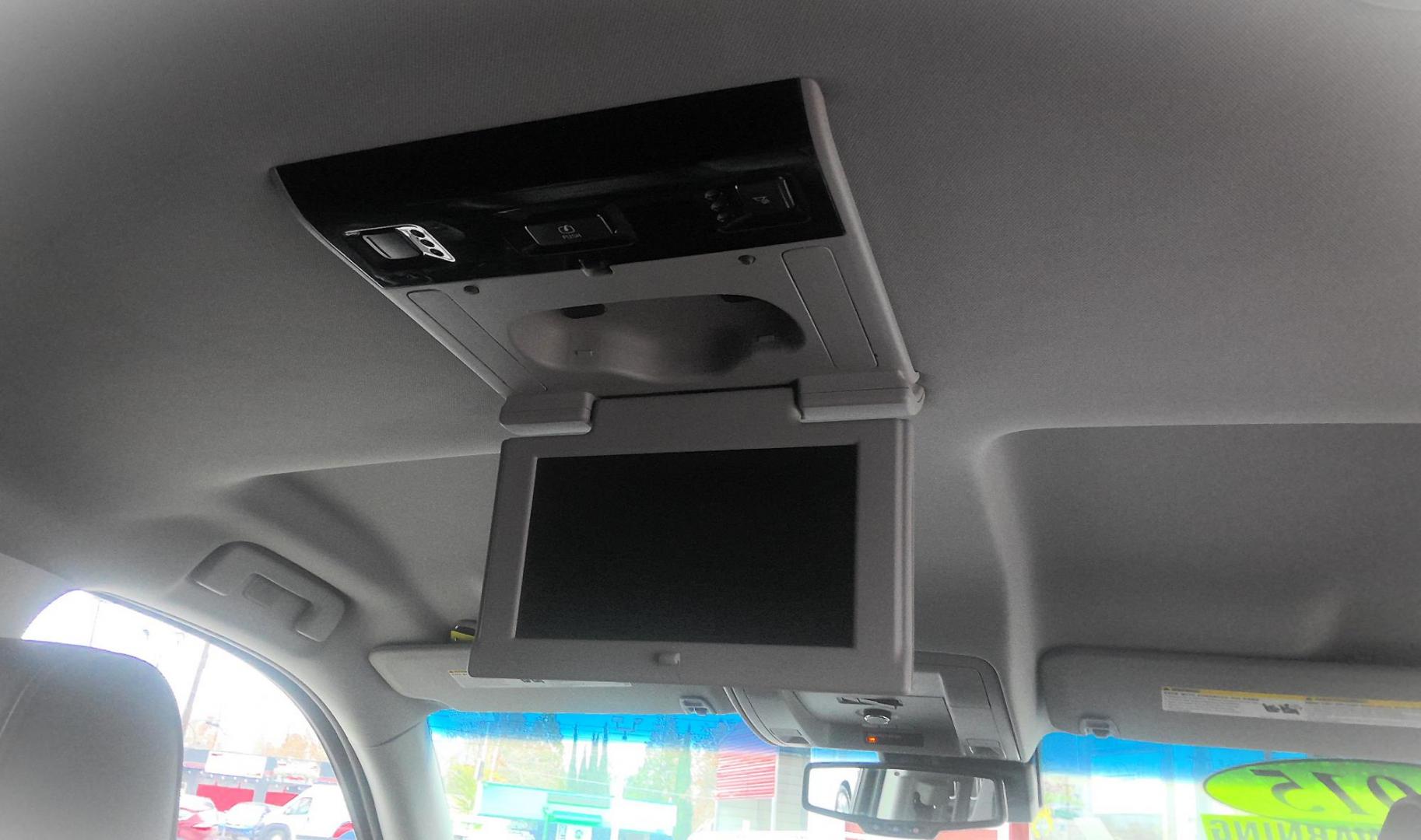 2015 BLACK GMC Yukon Denali 4WD (1GKS2CKJ8FR) with an 6.2L V8 OHV 16V engine, 6-Speed Automatic transmission, located at 502 S. Riverside Avenue, Medford, OR, 97501, (541) 773-3136, 42.322803, -122.867477 - Photo#10