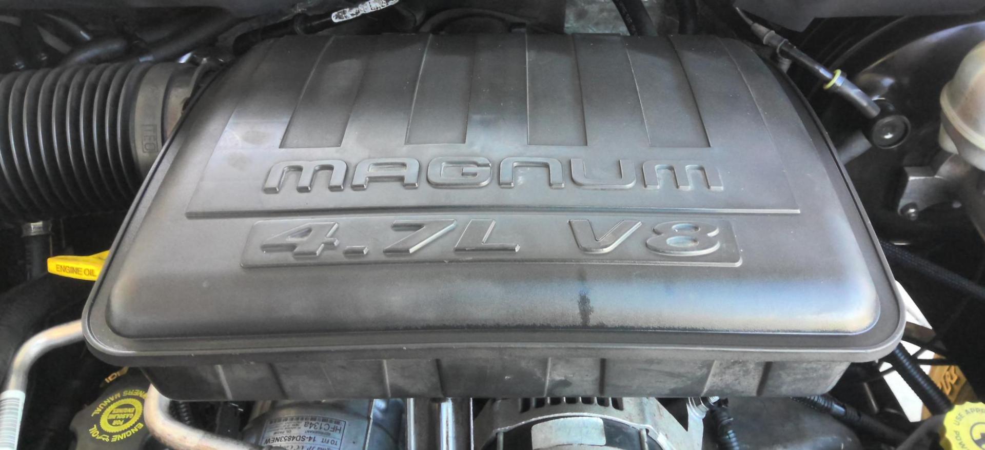 2002 WHITE Dodge Ram 1500 SLT Plus Quad Cab Long Bed 4WD (1D7HU18N62S) with an 4.7L V8 SOHC 16V engine, located at 502 S. Riverside Avenue, Medford, OR, 97501, (541) 773-3136, 42.322803, -122.867477 - Photo#7