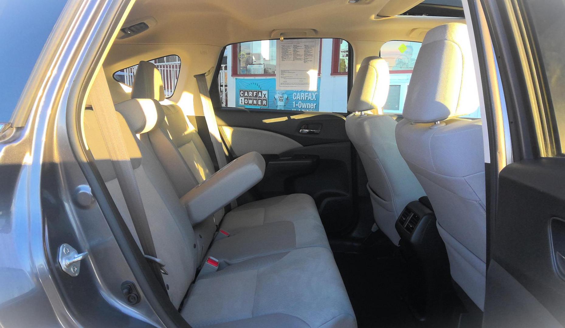 2015 GRAY Honda CR-V EX 4WD (2HKRM4H52FH) with an 2.4L L4 DOHC 16V engine, Continuously Variable Transmission transmission, located at 502 S. Riverside Avenue, Medford, OR, 97501, (541) 773-3136, 42.322803, -122.867477 - Photo#5