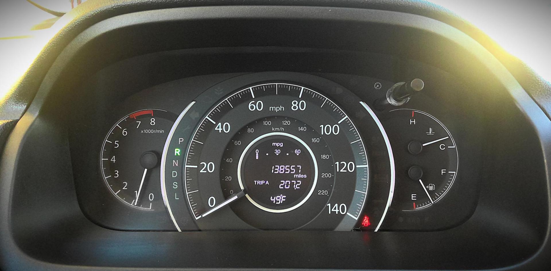 2015 GRAY Honda CR-V EX 4WD (2HKRM4H52FH) with an 2.4L L4 DOHC 16V engine, Continuously Variable Transmission transmission, located at 502 S. Riverside Avenue, Medford, OR, 97501, (541) 773-3136, 42.322803, -122.867477 - Photo#10