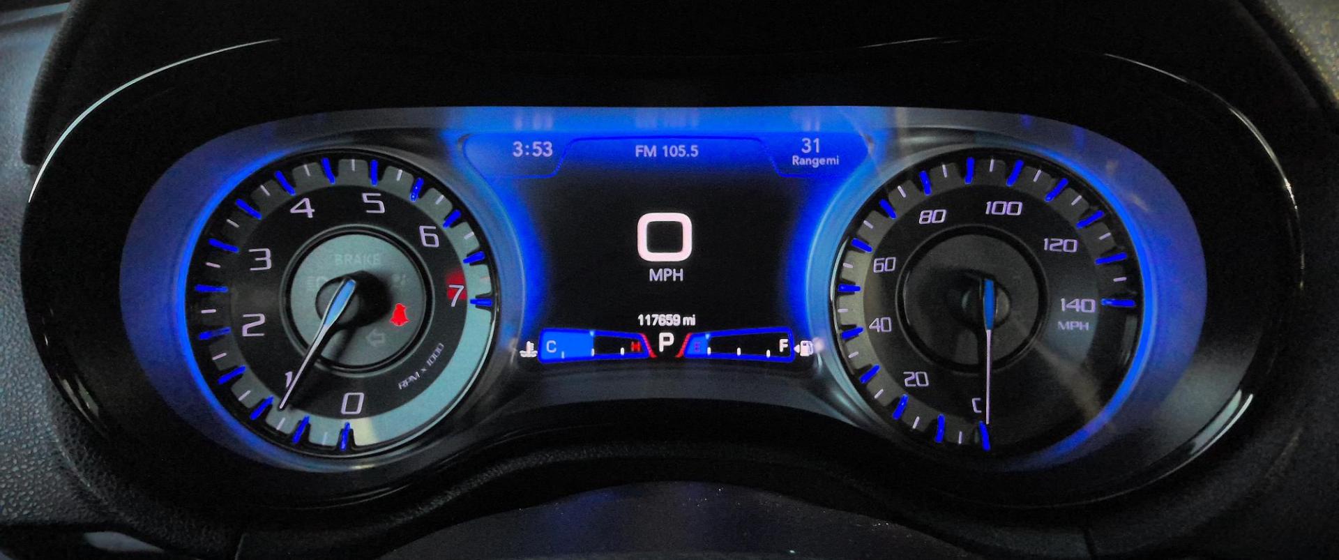 2019 GRAY Chrysler 300 S V6 RWD (2C3CCABG4KH) with an 3.6L V6 DOHC 24V engine, 8A transmission, located at 502 S. Riverside Avenue, Medford, OR, 97501, (541) 773-3136, 42.322803, -122.867477 - Photo#9